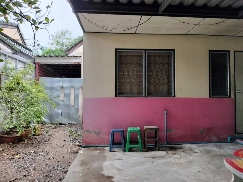 รูปที่6 ต้องการขายบ้านพร้อมที่ดิน สุรศักดิ์ ศรีราชา ราคา 1,850,000 บาท