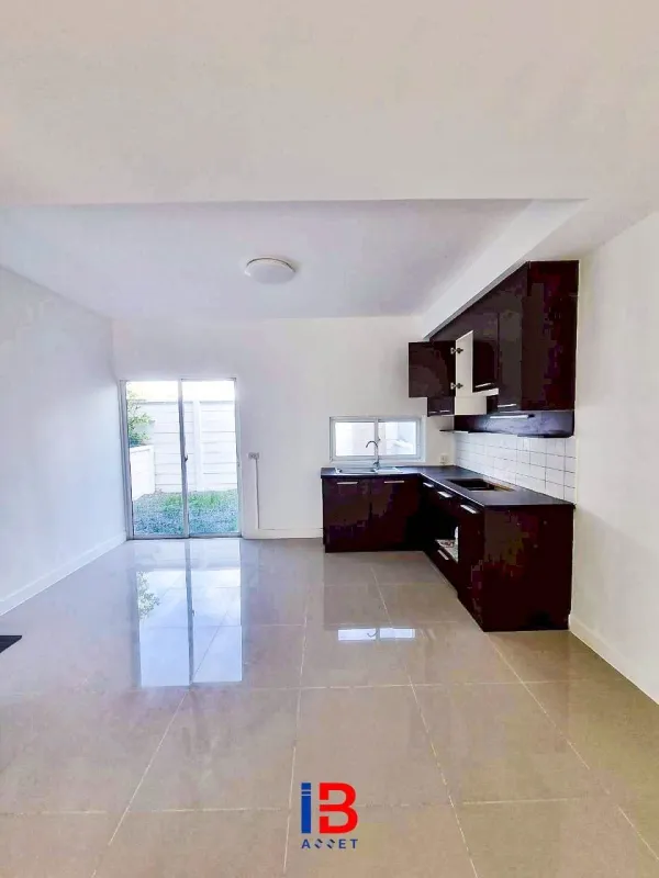 รูปที่3 ต้องการขายบ้านพร้อมที่ดิน ไทรใหญ่ ไทรน้อย ราคา 1,590,000 บาท