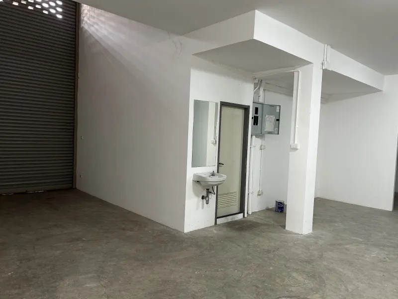 รูปที่7 ให้เช่าบ้านพร้อมที่ดิน ศาลายา พุทธมณฑล ราคา 30,000 บาท