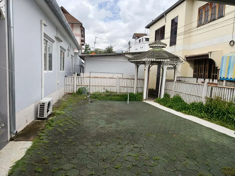 รูปที่3 ต้องการขายบ้านพร้อมที่ดิน ศรีภูมิ เมืองเชียงใหม่ ราคา 20,000,000 บาท