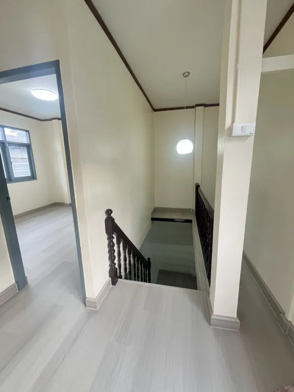 รูปที่5 ต้องการขายบ้านพร้อมที่ดิน หนองค้างพลู เขตหนองแขม ราคา 3,900,000 บาท