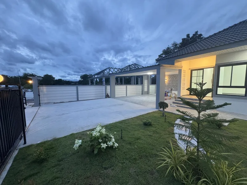 รูปที่8 ต้องการขายบ้านพร้อมที่ดิน หนองชุมพล เขาย้อย ราคา 2,590,000 บาท