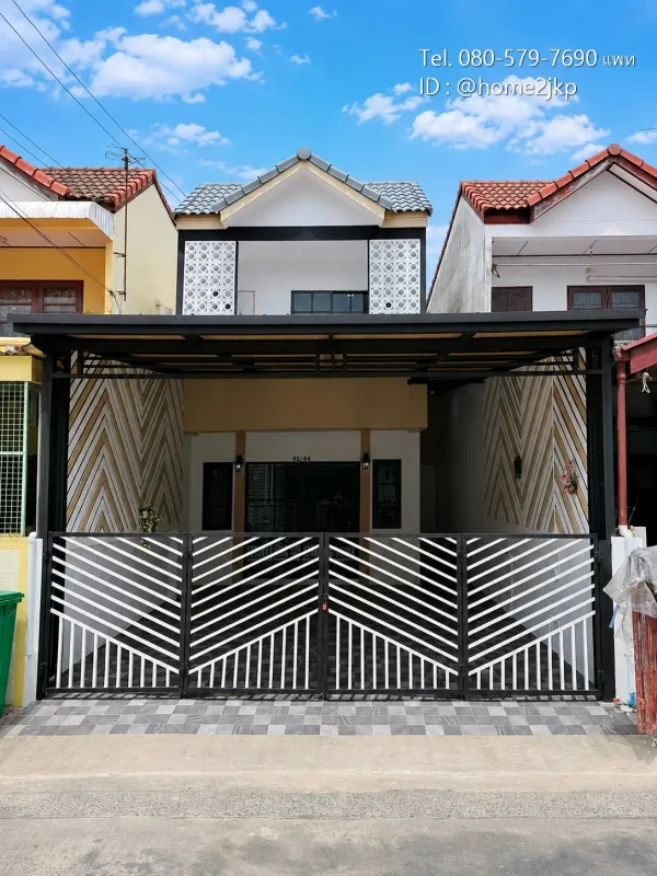 หมู่บ้านกิตติชัยวิลล่า 3 ถนนคู้คลองสิบ ทาวน์เฮาส์ 2 ชั้น รีโนเวทใหม่ สภาพสวยเหมือนใหม่