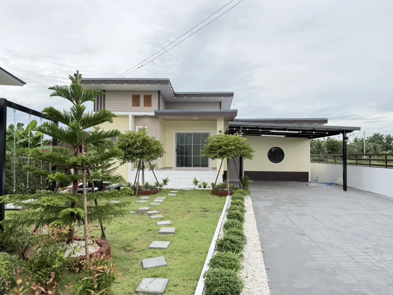 รูปที่2 ต้องการขายบ้านพร้อมที่ดิน หนองราชวัตร หนองหญ้าไซ ราคา 2,290,000 บาท