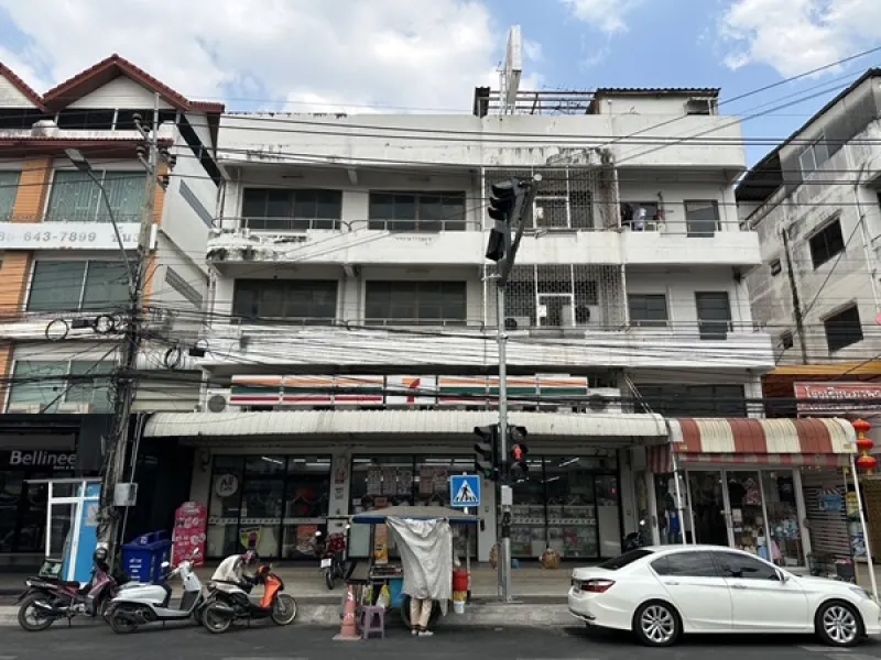 รูปที่2 ต้องการขายอาคารพาณิชย์ สำโรงเหนือ เมืองสมุทรปราการ ราคา 9,000,000 บาท