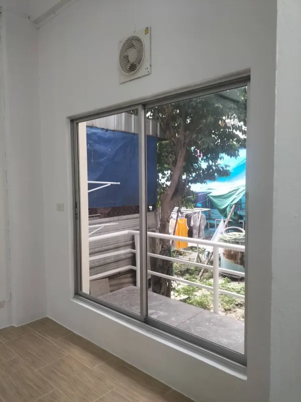รูปที่4 ต้องการขายคอนโดมิเนียม บางเสาธง บางเสาธง ราคา 1,600,000 บาท