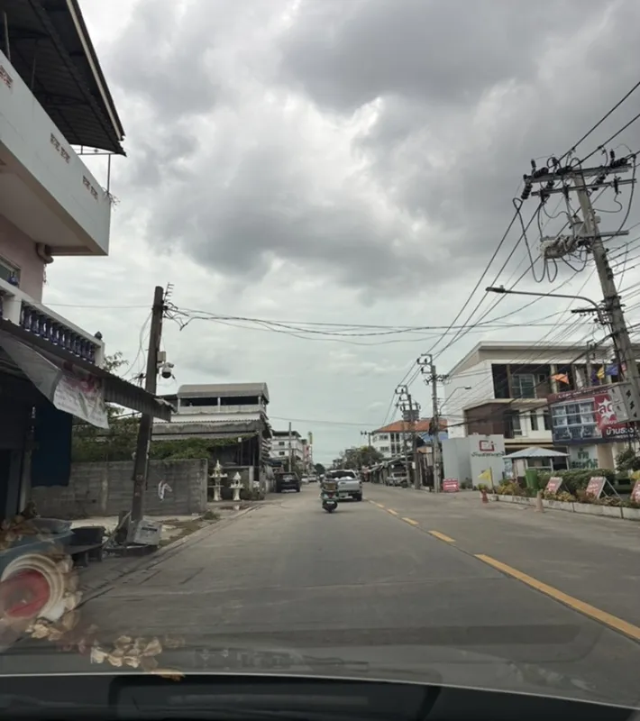 รูปที่3 ต้องการขายบ้านพร้อมที่ดิน สวนหลวง กระทุ่มแบน ราคา 13,000 บาท