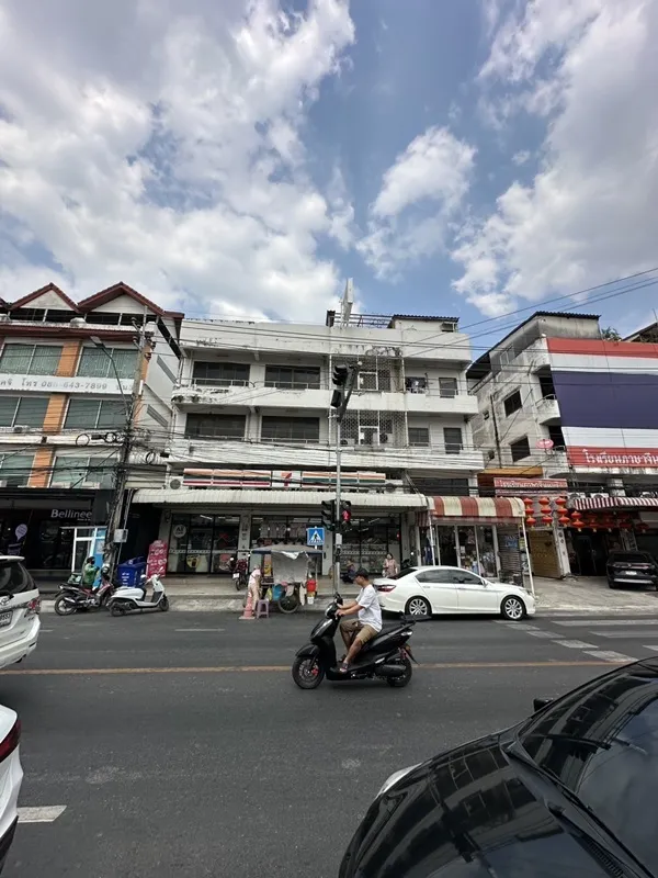 รูปที่3 ต้องการขายอาคารพาณิชย์ สำโรงเหนือ เมืองสมุทรปราการ ราคา 9,000,000 บาท