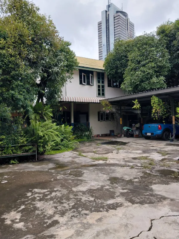รูปที่7 ต้องการขายบ้านพร้อมที่ดิน บางลำภูล่าง เขตคลองสาน ราคา 90,000,000 บาท