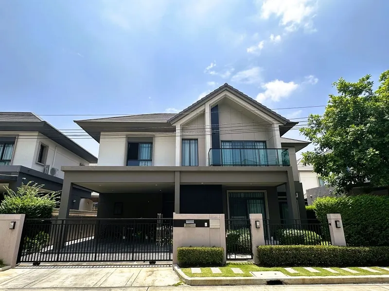 ขายบ้านพร้อมที่ดิน ราคา : 13,900,000