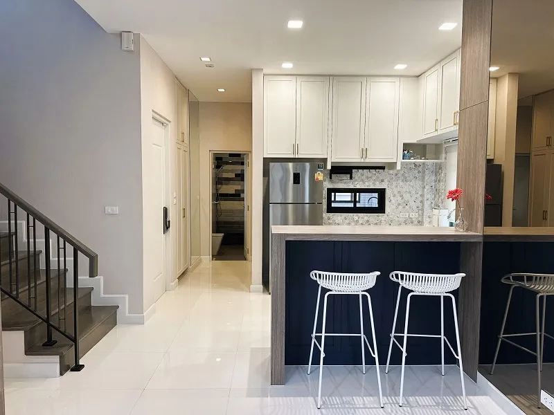 รูปที่4 ต้องการขายบ้านพร้อมที่ดิน มหาสวัสดิ์ บางกรวย ราคา 13,900,000 บาท