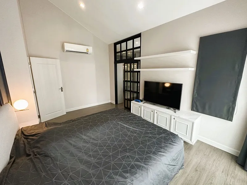 รูปที่5 ต้องการขายบ้านพร้อมที่ดิน มหาสวัสดิ์ บางกรวย ราคา 13,900,000 บาท