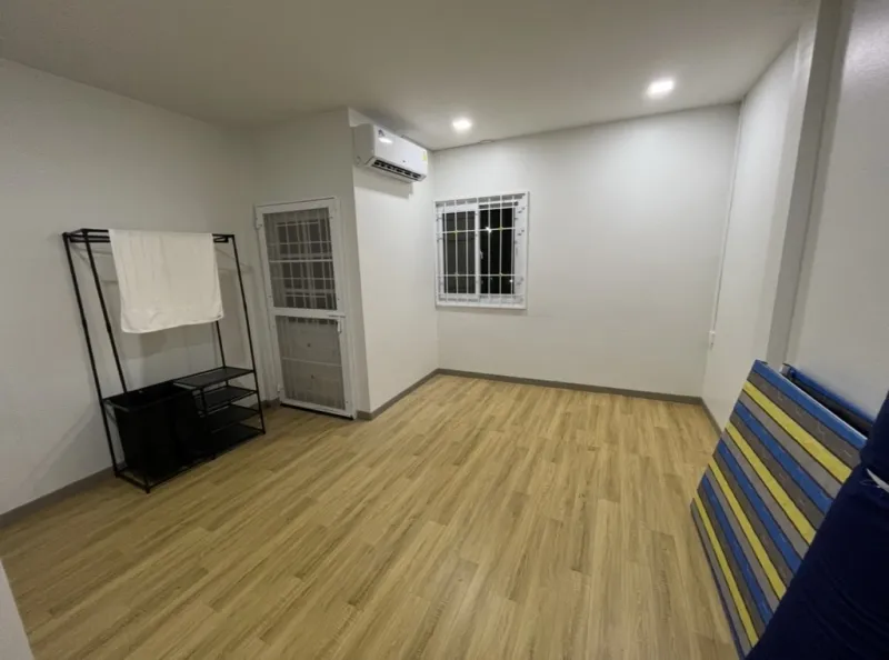 รูปที่5 ต้องการขายบ้านพร้อมที่ดิน คูคต ลำลูกกา ราคา 2,000,000 บาท