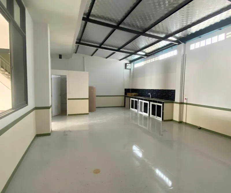 รูปที่8 ต้องการขายอาคารพาณิชย์ นางั่ว เมืองเพชรบูรณ์ ราคา 6,500,000 บาท