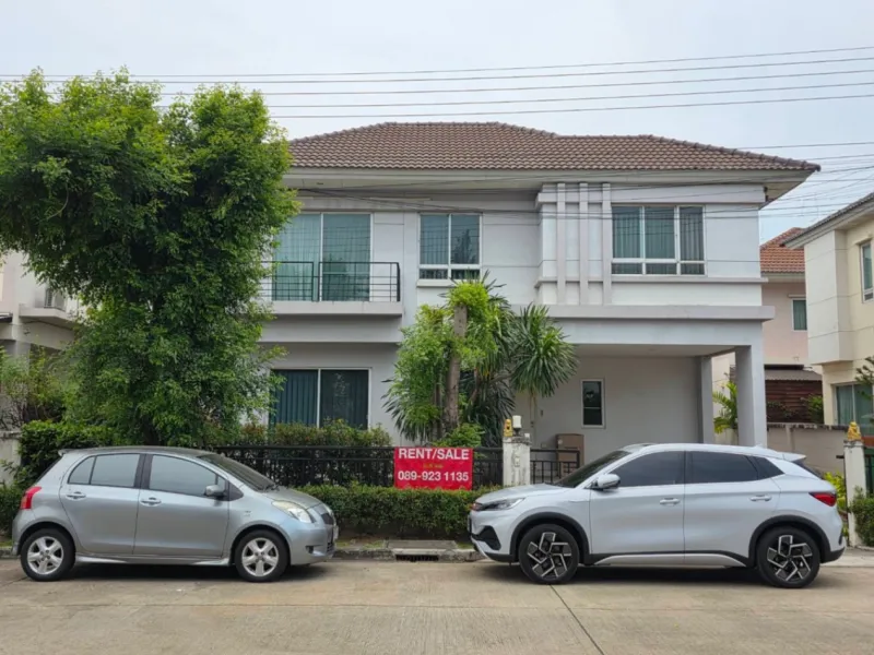 ขายหรือเช่า บ้านเดี่ยว 2 ชั้น (น้ำไม่ท่วม) พร้อมอยู่ หมู่บ้าน ไลฟ์ บางกอก บูเลอวาร์ด (วงแหวน - พระราม 9) Fully Furnished