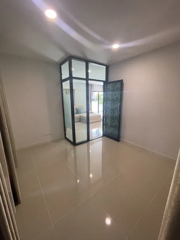 รูปที่6 ต้องการขายบ้านพร้อมที่ดิน บางพูด เมืองปทุมธานี ราคา 4,190,000 บาท