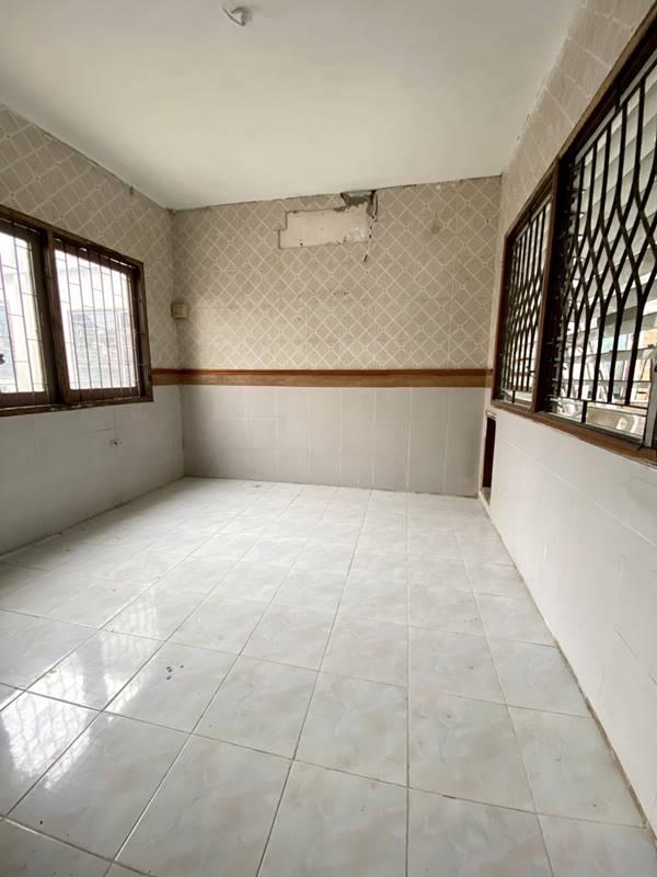 รูปที่5 ต้องการขายบ้านพร้อมที่ดิน บางกระสอ เมืองนนทบุรี ราคา 2,950,000 บาท