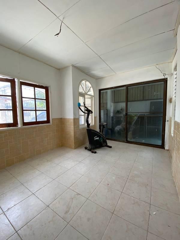 รูปที่3 ต้องการขายบ้านพร้อมที่ดิน บางกระสอ เมืองนนทบุรี ราคา 2,950,000 บาท