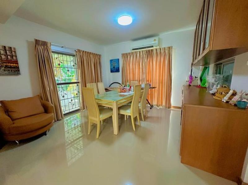 รูปที่5 ต้องการขายบ้านพร้อมที่ดิน เสม็ด เมืองชลบุรี ราคา 4,800,000 บาท
