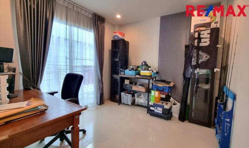 รูปที่5 ต้องการขายบ้านพร้อมที่ดิน คลองสอง คลองหลวง ราคา 7,800,000 บาท