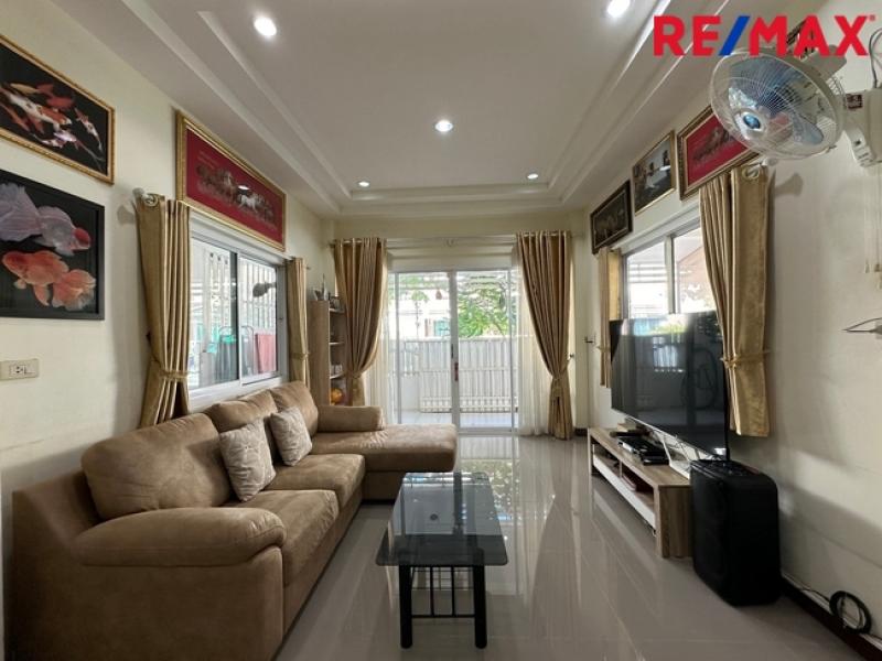 รูปที่3 ต้องการขายทาวน์โฮม ในคลองบางปลากด พระสมุทรเจดีย์ ราคา 2,290,000 บาท