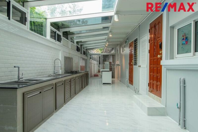 รูปที่4 ต้องการขายบ้านพร้อมที่ดิน ทุ่งครุ เขตทุ่งครุ ราคา 17,900,000 บาท