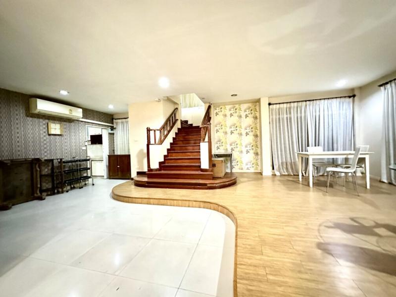 รูปที่4 ต้องการขายบ้านพร้อมที่ดิน บางแม่นาง บางใหญ่ ราคา 9,800,000 บาท