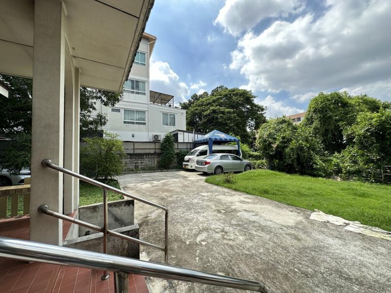 รูปที่6 ต้องการขายบ้านพร้อมที่ดิน ลาดพร้าว เขตลาดพร้าว ราคา 18,000,000 บาท
