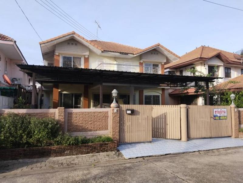 รูปที่2 ต้องการขายบ้านพร้อมที่ดิน คลองสี่ คลองหลวง ราคา 1,690,000 บาท