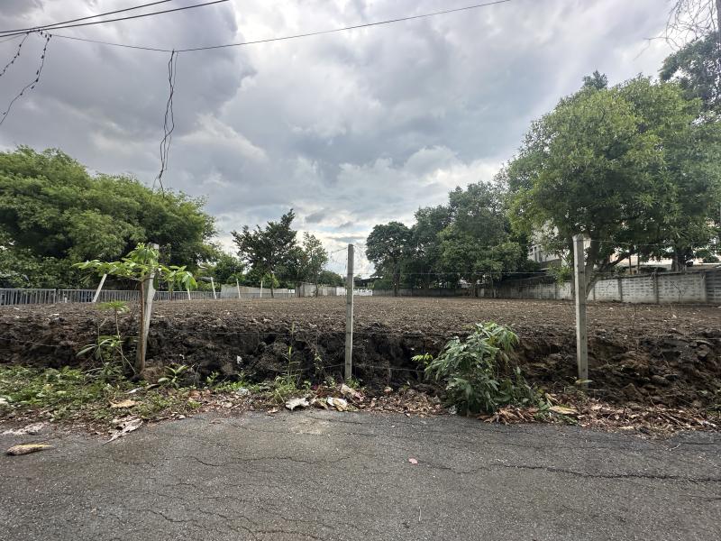 รูปที่2 ต้องการขายที่ดินเปล่า คลองจั่น เขตบางกะปิ ราคา 70,000,000 บาท