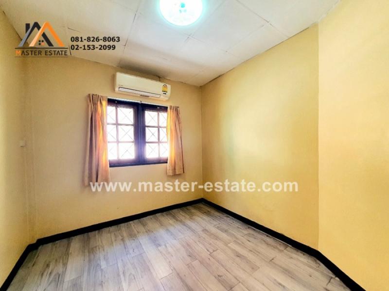 รูปที่4 ต้องการขายทาวน์โฮม บางกระสอ เมืองนนทบุรี ราคา 1,800,000 บาท