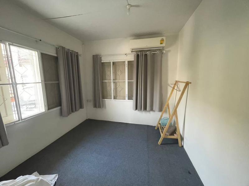 รูปที่4 ต้องการขายบ้านพร้อมที่ดิน พระสิงห์ เมืองเชียงใหม่ ราคา 5,500,000 บาท