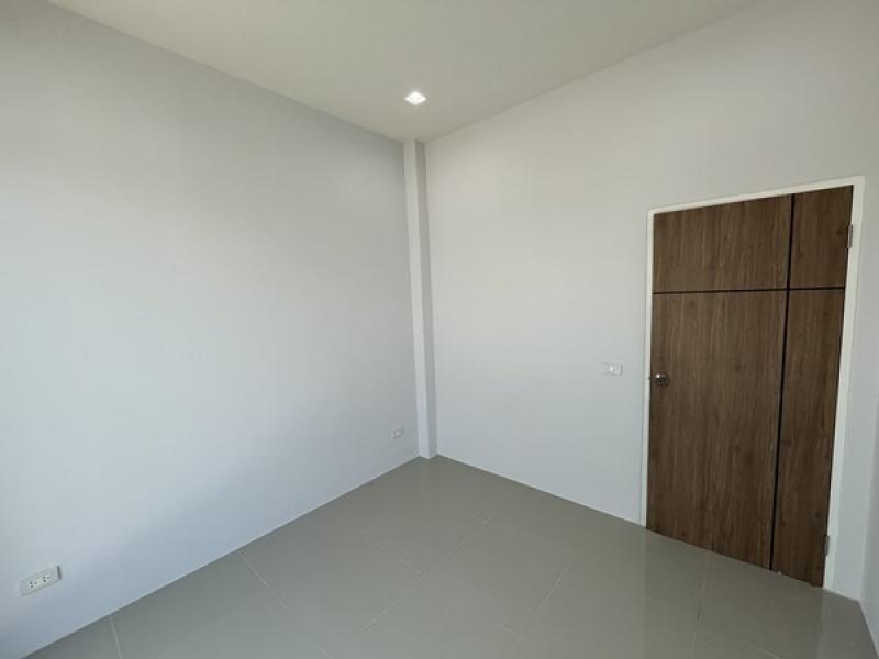 รูปที่8 ต้องการขายบ้านพร้อมที่ดิน โคกแฝด เขตหนองจอก ราคา 3,100,000 บาท
