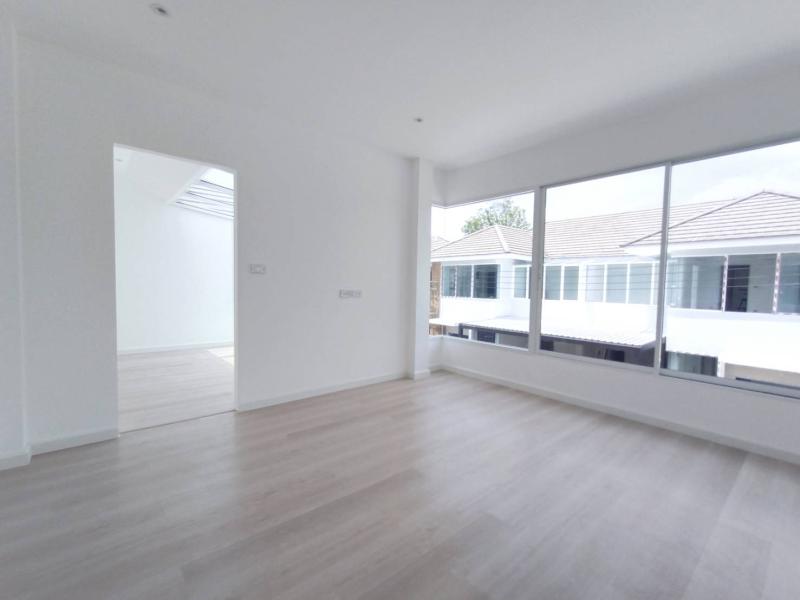 รูปที่4 ต้องการขายบ้านพร้อมที่ดิน สะพานสูง เขตสะพานสูง ราคา 4,990,000 บาท