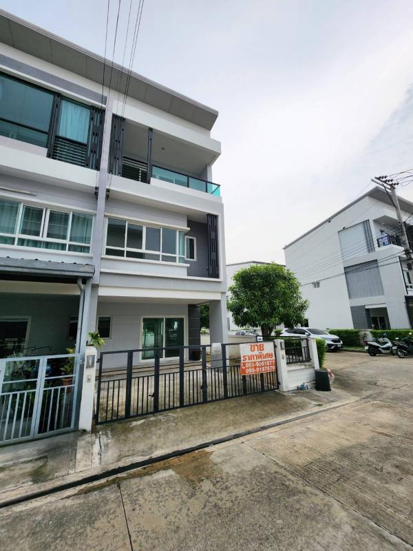 รูปที่3 ต้องการขายทาวน์โฮม ท่าแร้ง เขตบางเขน ราคา 4,250,000 บาท