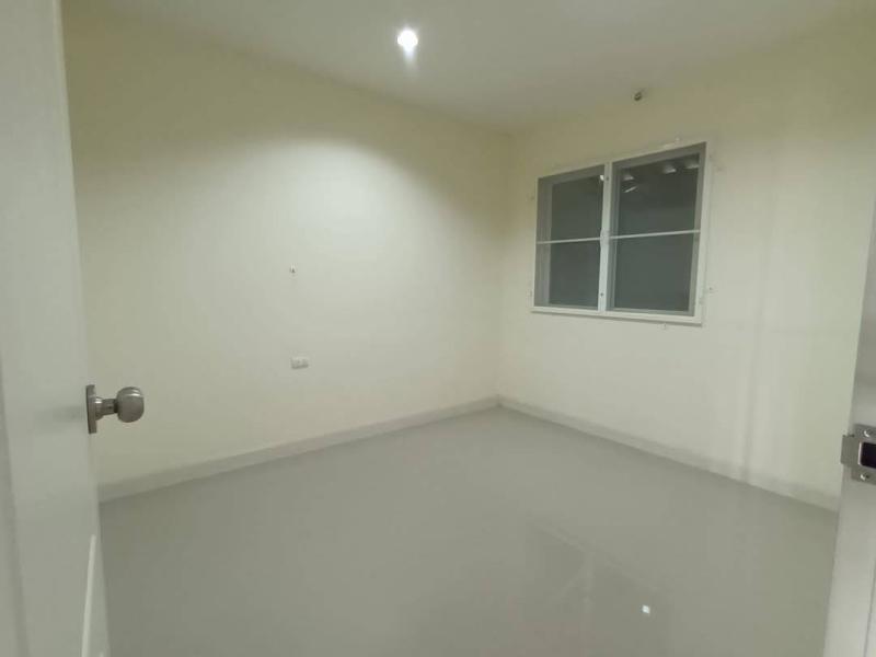รูปที่4 ต้องการขายบ้านพร้อมที่ดิน บึงยี่โถ ธัญบุรี ราคา 2,600,000 บาท