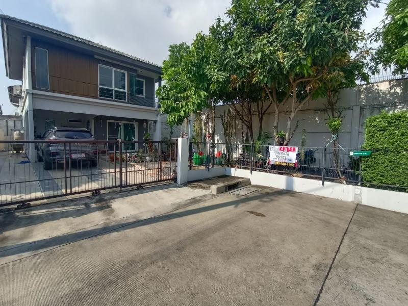 รูปที่2 ต้องการขายบ้านพร้อมที่ดิน ลาดสวาย ลำลูกกา ราคา 3,890,000 บาท
