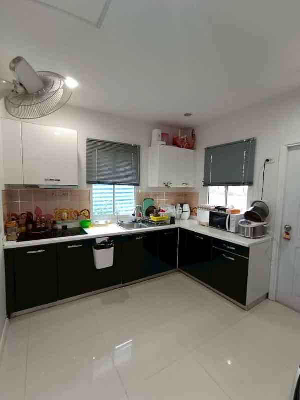รูปที่3 ต้องการขายบ้านพร้อมที่ดิน ประชาธิปัตย์ ธัญบุรี ราคา 3,600,000 บาท