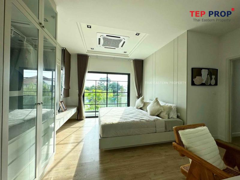 รูปที่7 ต้องการขายบ้านพร้อมที่ดิน บางพระ ศรีราชา ราคา 6,500,000 บาท