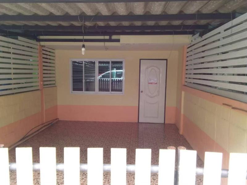รูปที่2 ต้องการขายบ้านพร้อมที่ดิน ทุ่งสุขลา ศรีราชา ราคา 1,350,000 บาท
