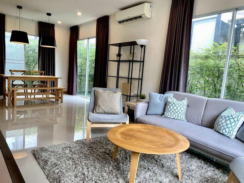 รูปที่2 ต้องการขายบ้านพร้อมที่ดิน สุรศักดิ์ ศรีราชา ราคา 25,000 บาท