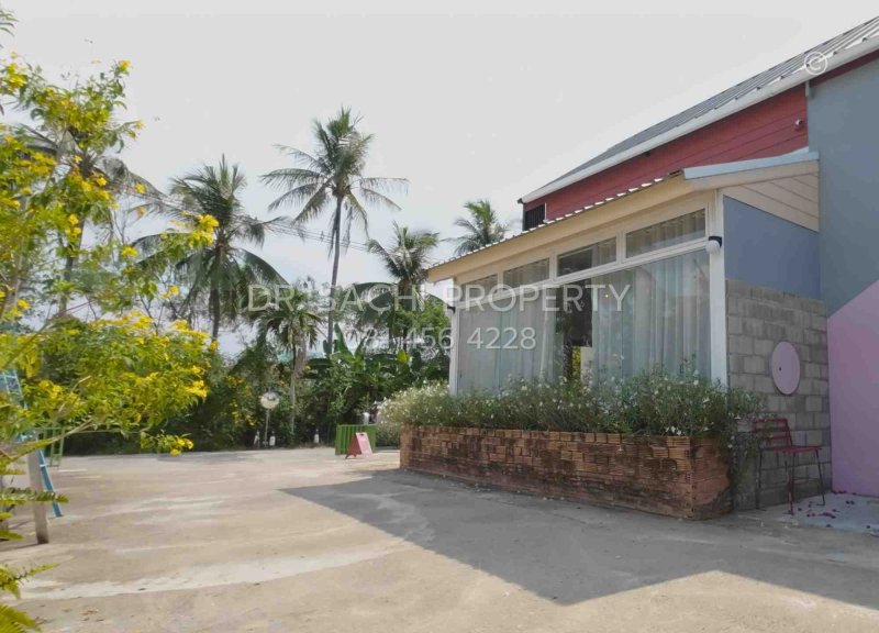 รูปที่2 ต้องการขายบ้านพร้อมที่ดิน ในเมือง เมืองลำพูน ราคา 6,500,000 บาท