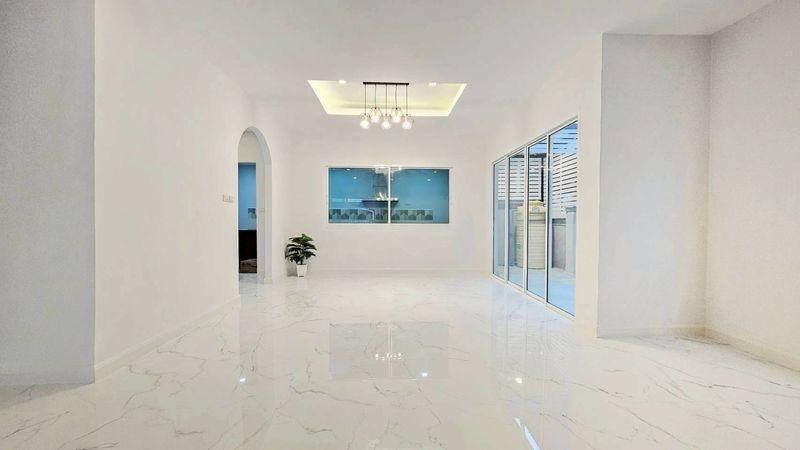 รูปที่2 ต้องการขายทาวน์โฮม หนองแขม เขตหนองแขม ราคา 2,990,000 บาท