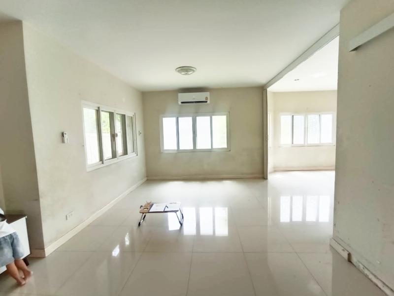 รูปที่3 ต้องการขายบ้านพร้อมที่ดิน คูคต ลำลูกกา ราคา 4,500,000 บาท