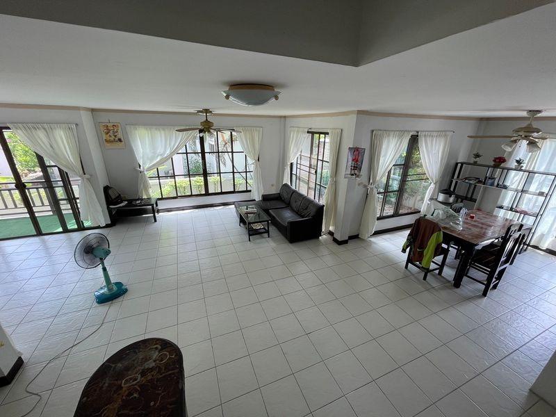 รูปที่5 ต้องการขายบ้านพร้อมที่ดิน สุรศักดิ์ ศรีราชา ราคา 4,900,000 บาท