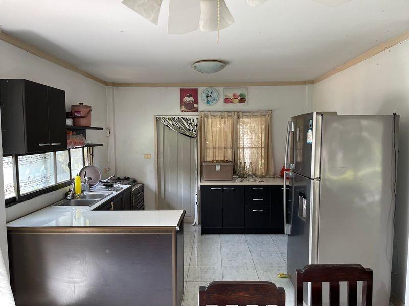 รูปที่7 ต้องการขายบ้านพร้อมที่ดิน สุรศักดิ์ ศรีราชา ราคา 4,900,000 บาท