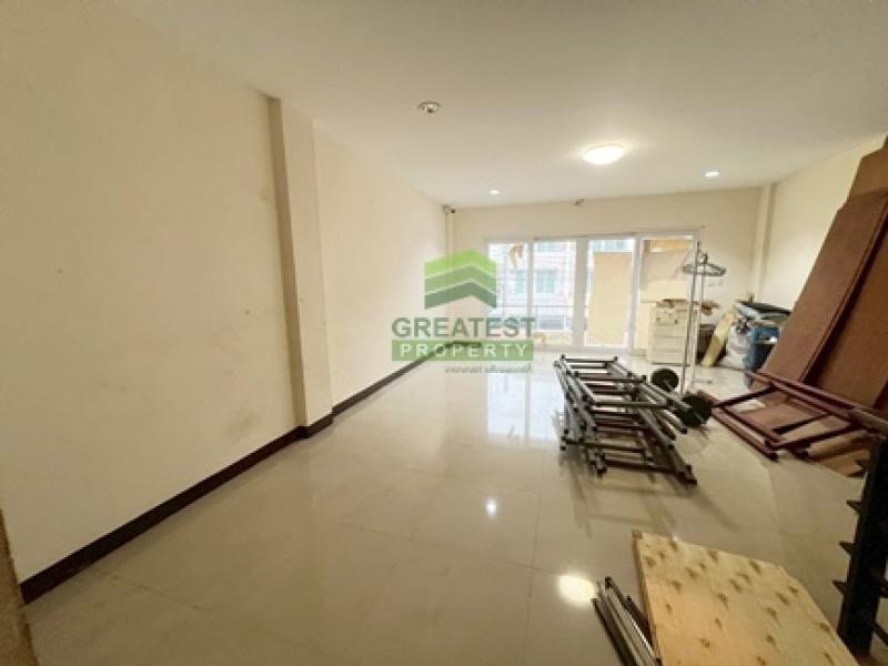 รูปที่5 ต้องการขายทาวน์โฮม คลองจั่น เขตบางกะปิ ราคา 3,700,000 บาท