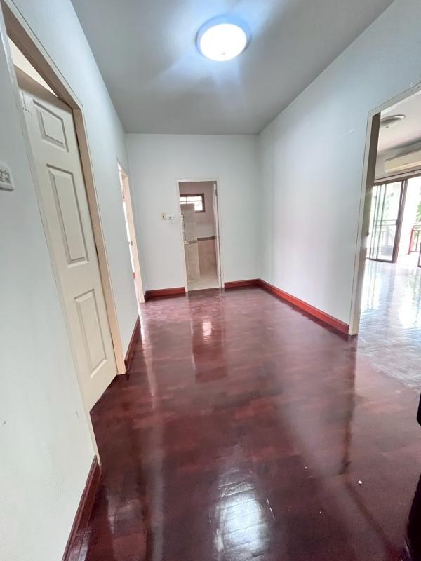 รูปที่2 ให้เช่าบ้านพร้อมที่ดิน มหาสวัสดิ์ บางกรวย ราคา 25,000 บาท