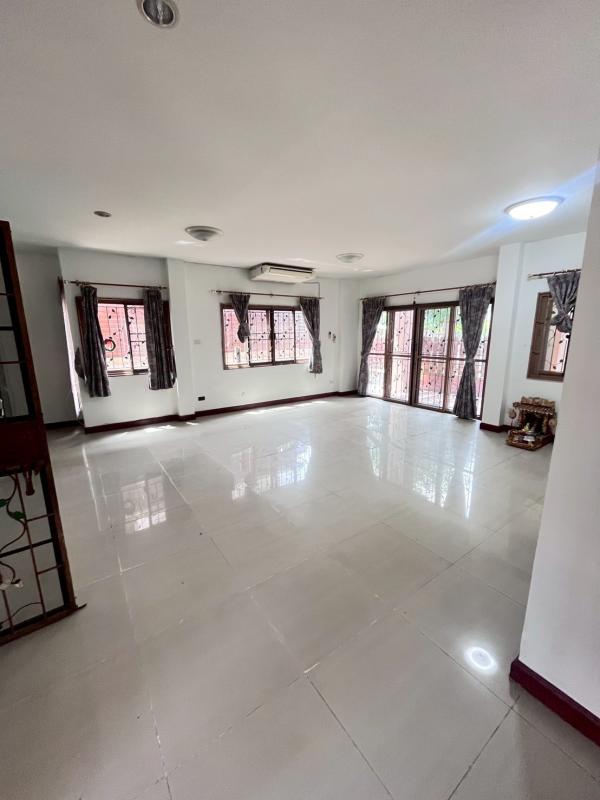 รูปที่3 ให้เช่าบ้านพร้อมที่ดิน มหาสวัสดิ์ บางกรวย ราคา 25,000 บาท