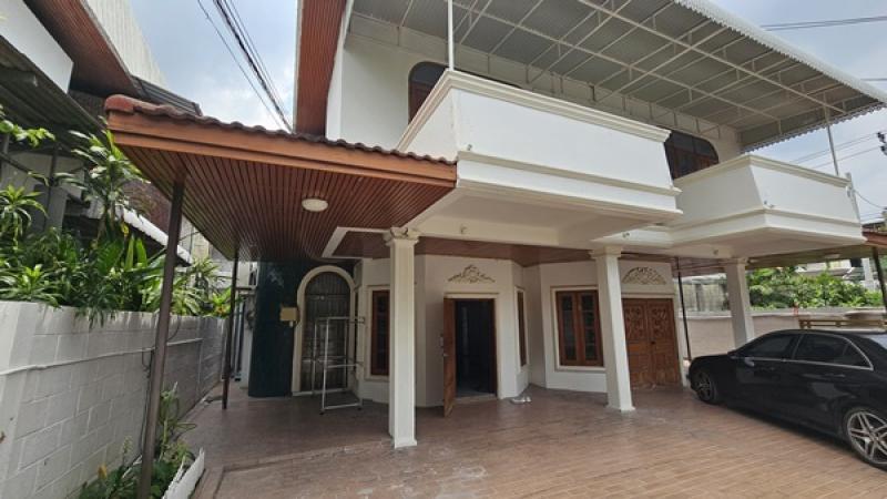 รูปที่2 ต้องการขายบ้านพร้อมที่ดิน สามเสนใน เขตพญาไท ราคา 28,000,000 บาท